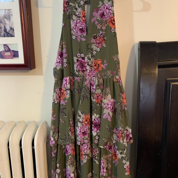 Floral halter dress with tiered skirt keyhole neck - Picture 6 of 6